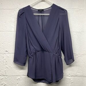 Aritzia Babaton Womens 100% Silk Peplum wrap Blouse, Size Small